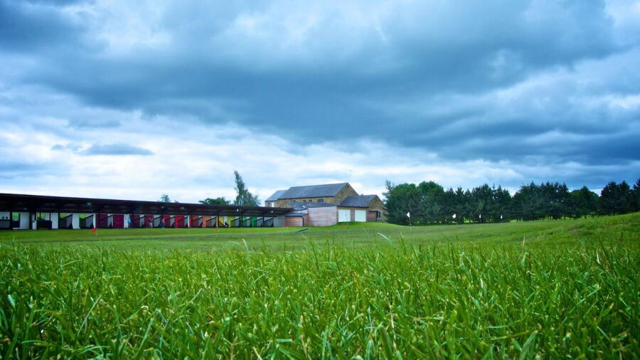 Leeds Golf Centre: Driving range