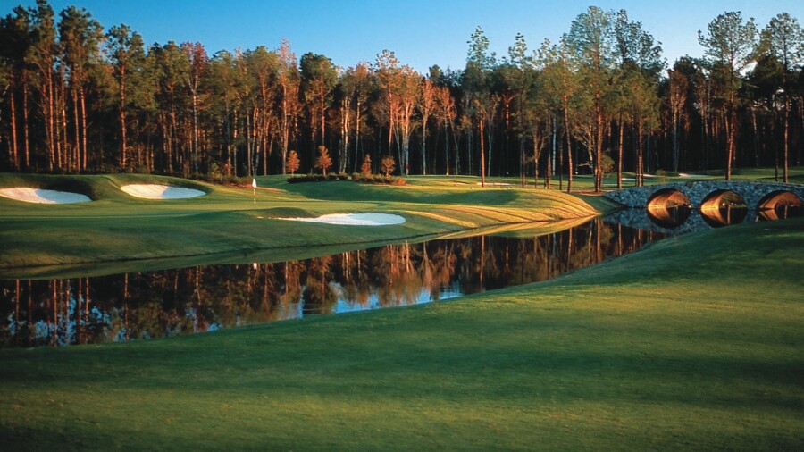 World Tour Golf Links - hole 5 on the Championship nine