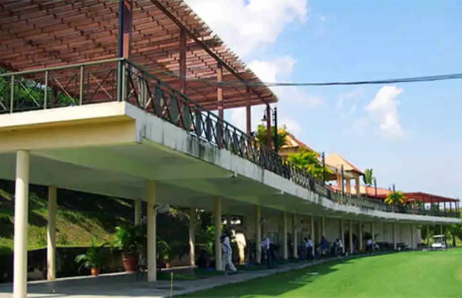 Tasik Puteri GCC: Driving range