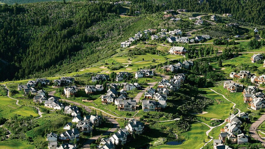 Short at Cordillera GC: Aerial view