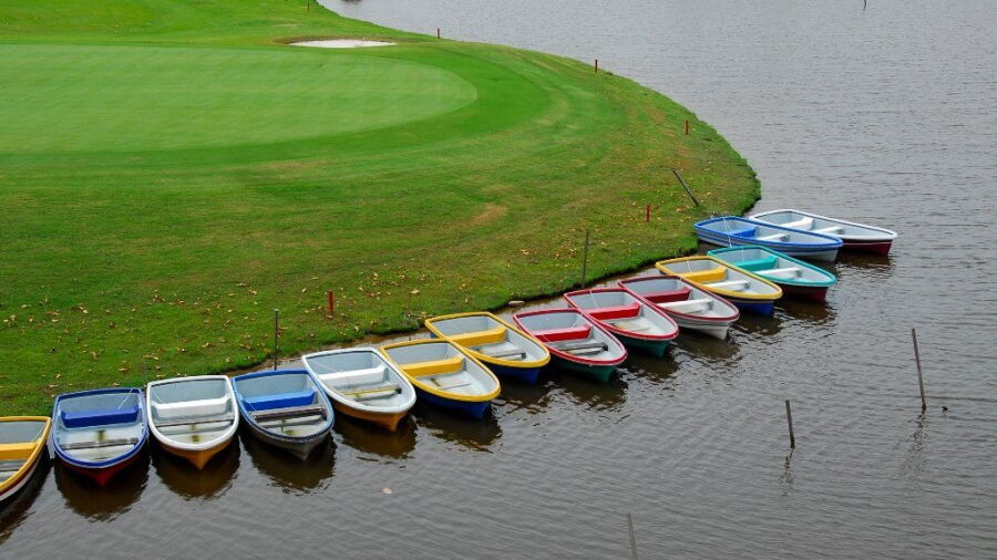 Eastwood Valley Golf & Country Club: Boats