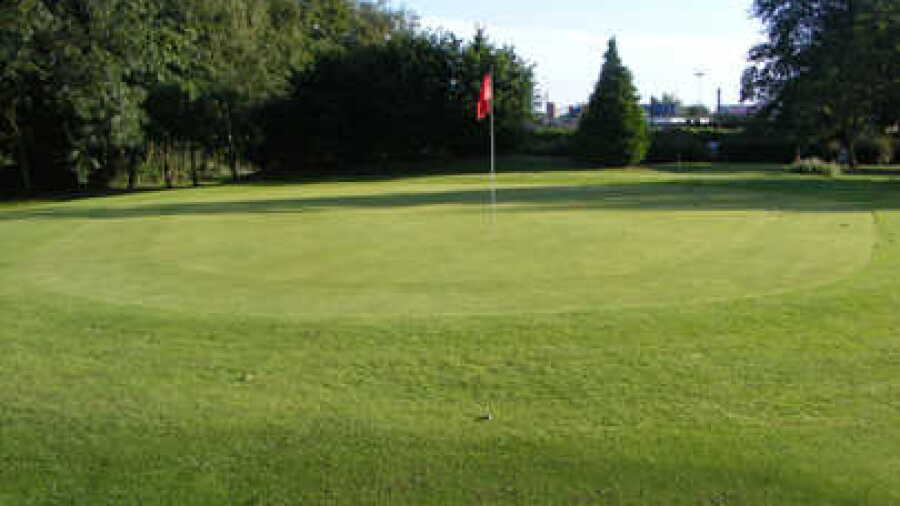 Bethune GC - Pitch&Putt 9 Holes: #8