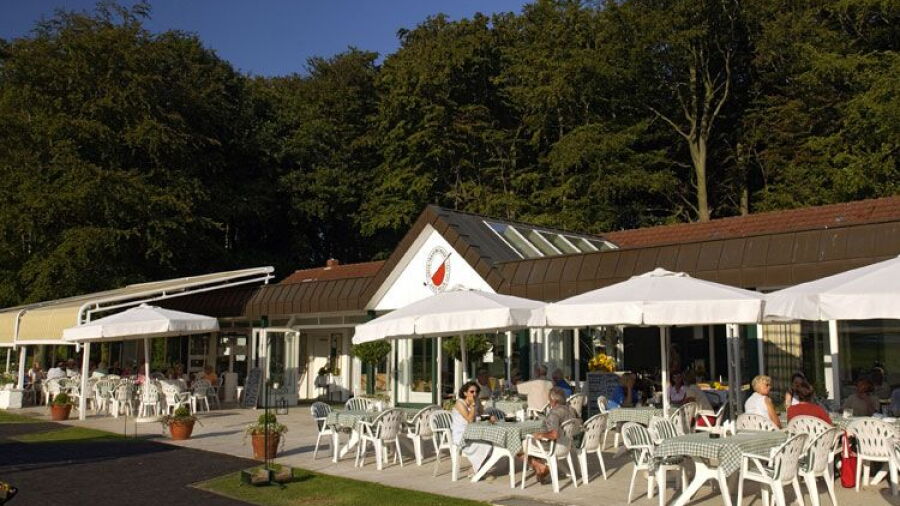 Luebeck-Travemuender GC: terrace