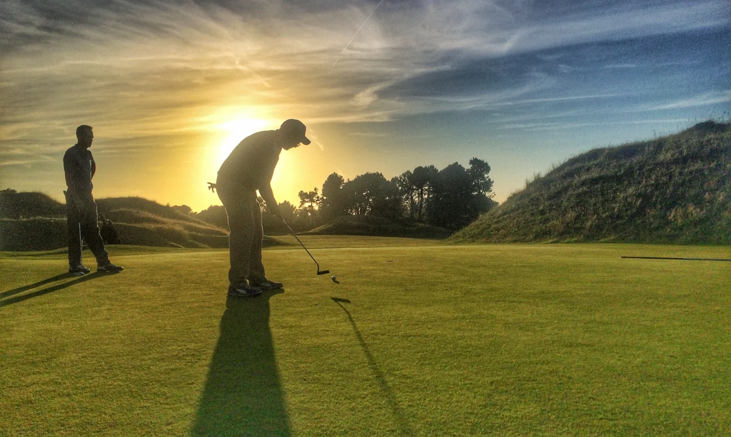 Sunset putting