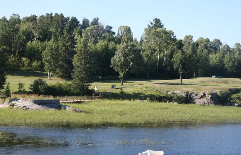 White Moose Resort & GC