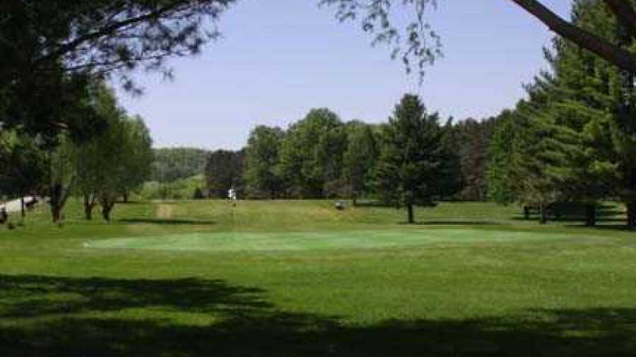 Rolling Greens GC: #9