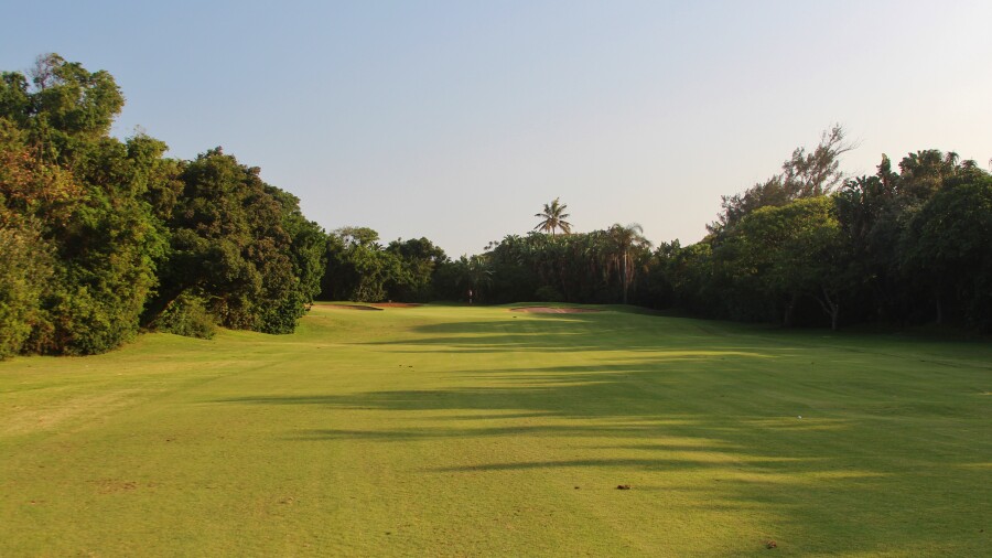 Durban Country Club golf course - hole 16 