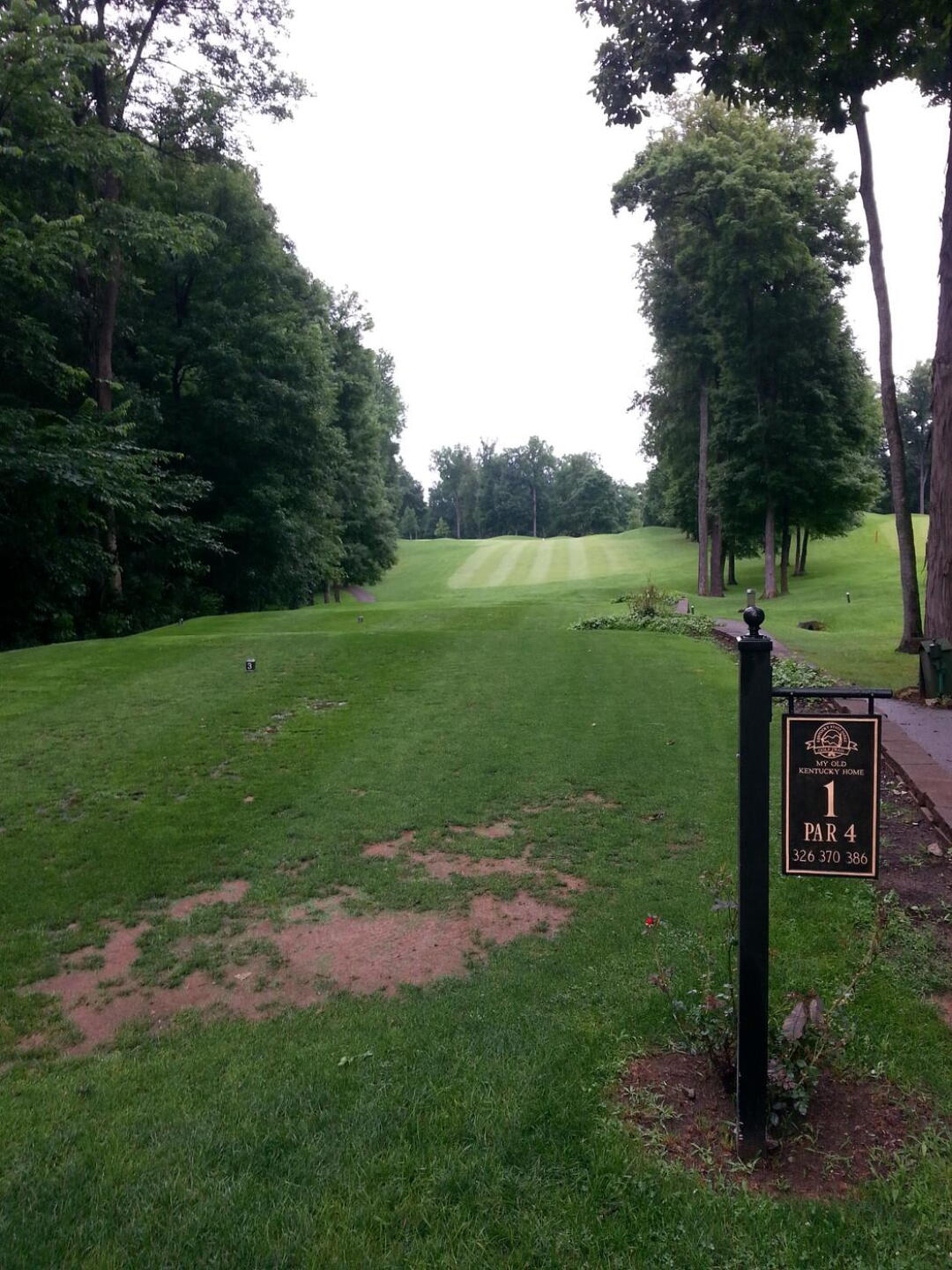 Hole 1 (Photo submitted by DavidLaDuke on 07/04/2015)