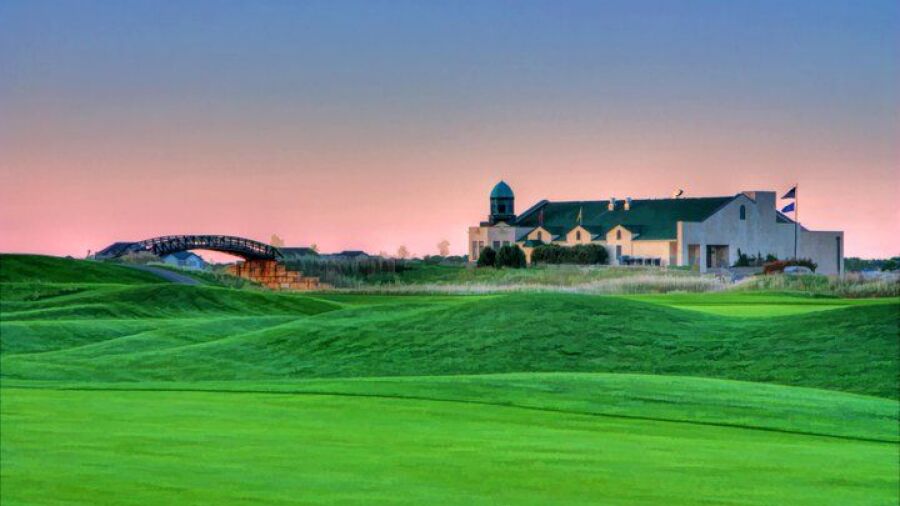 Links at Northfork: clubhouse