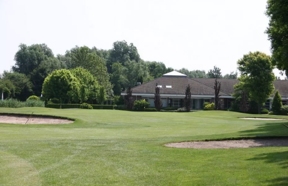 Rhoon Golf Center: Clubhouse
