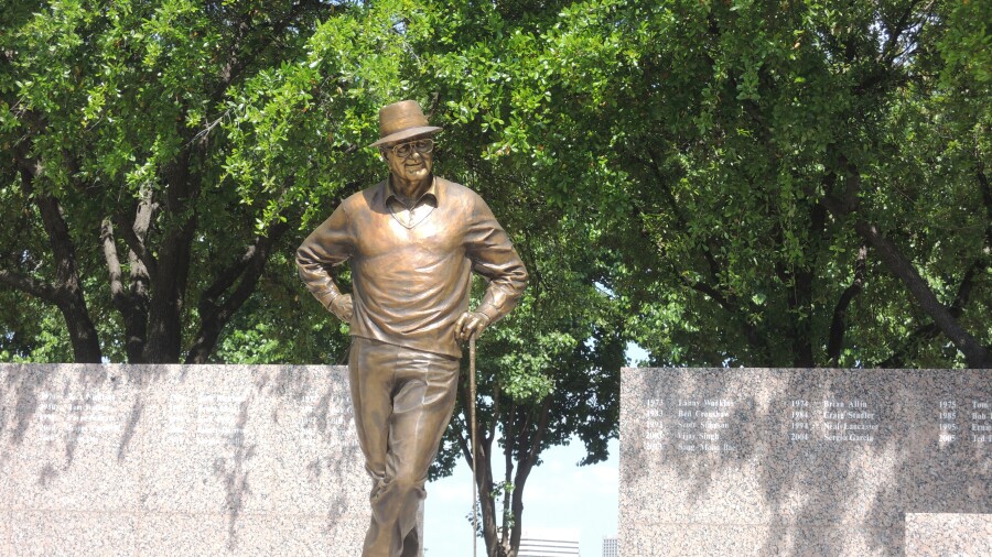 TPC Four Seasons - Byron Nelson statue