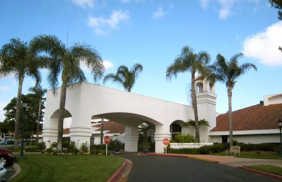 Ocean Hills CC: clubhouse