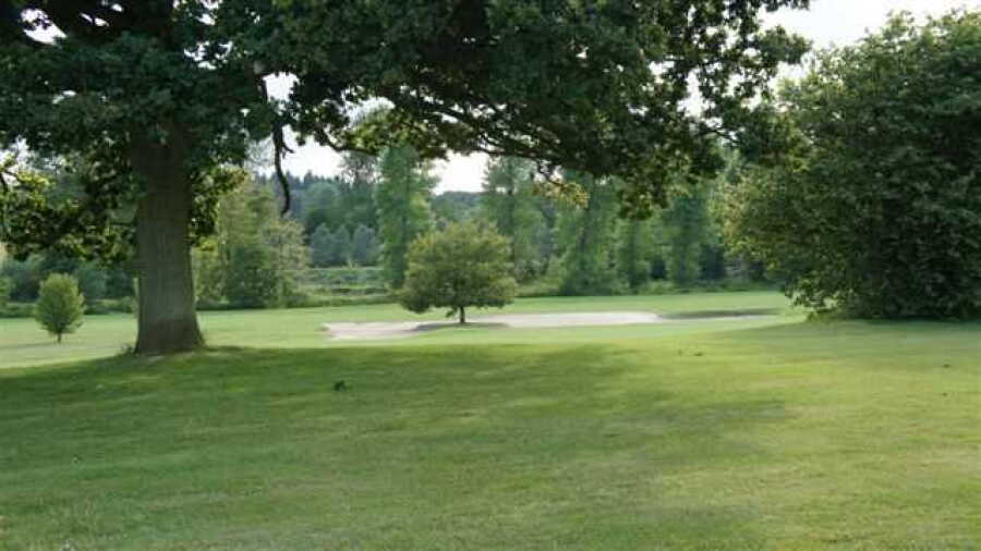 16th hole at Wychwood