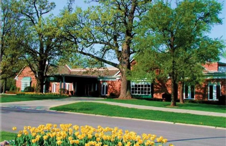 Carriage Greens CC: Clubhouse