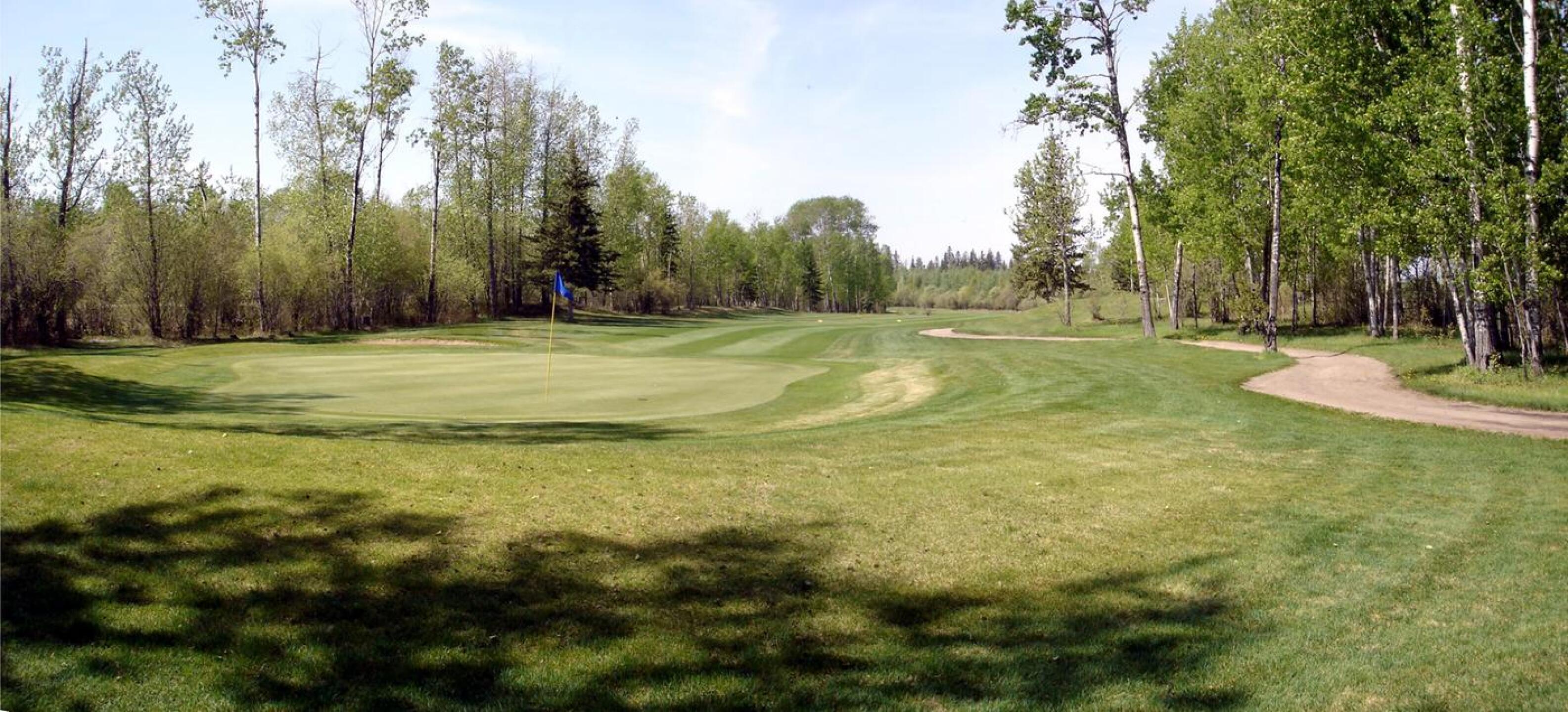 Grand Centre G&CC, Hole 3, Par 4, 370 yds (Photo submitted by DYakimec on 06/25/2018)