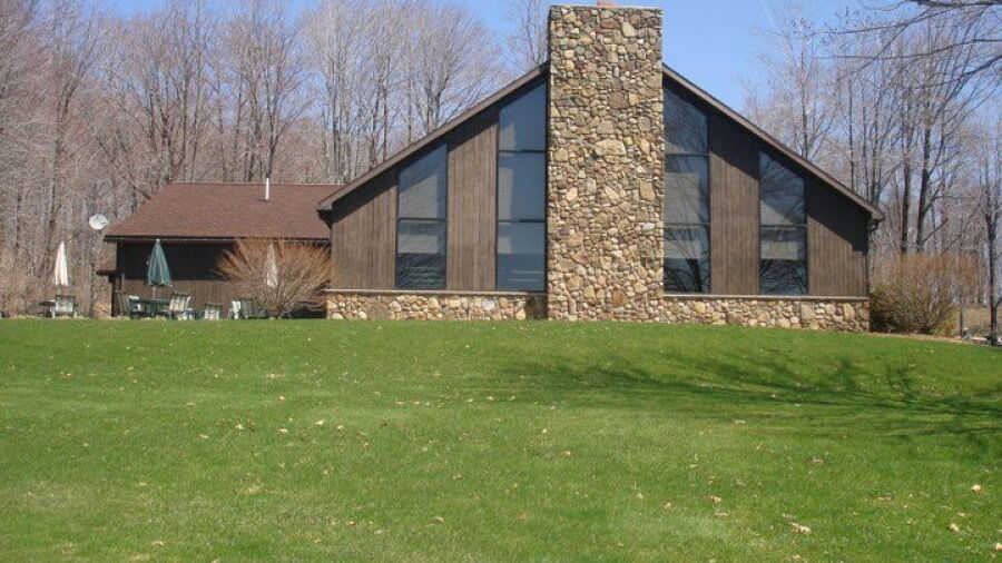 Cable Hollow GC: Clubhouse