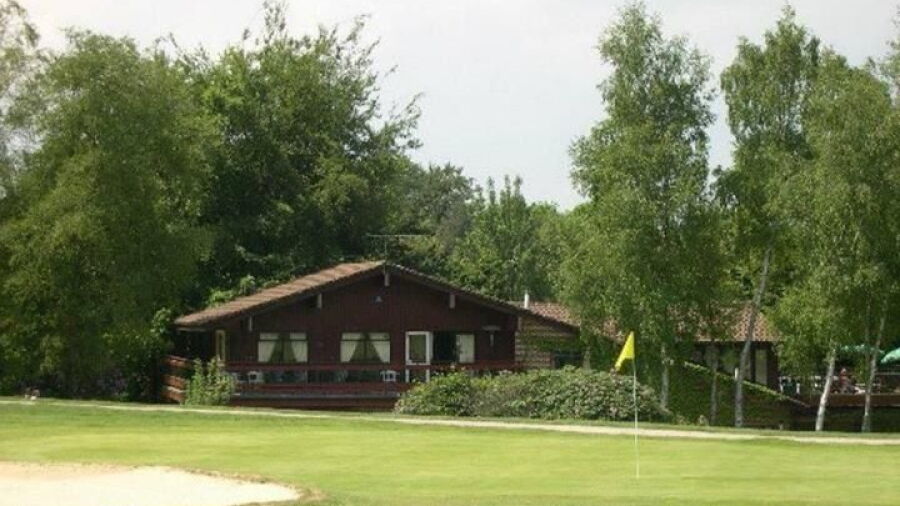 Tilgate Forest GC: Clubhouse