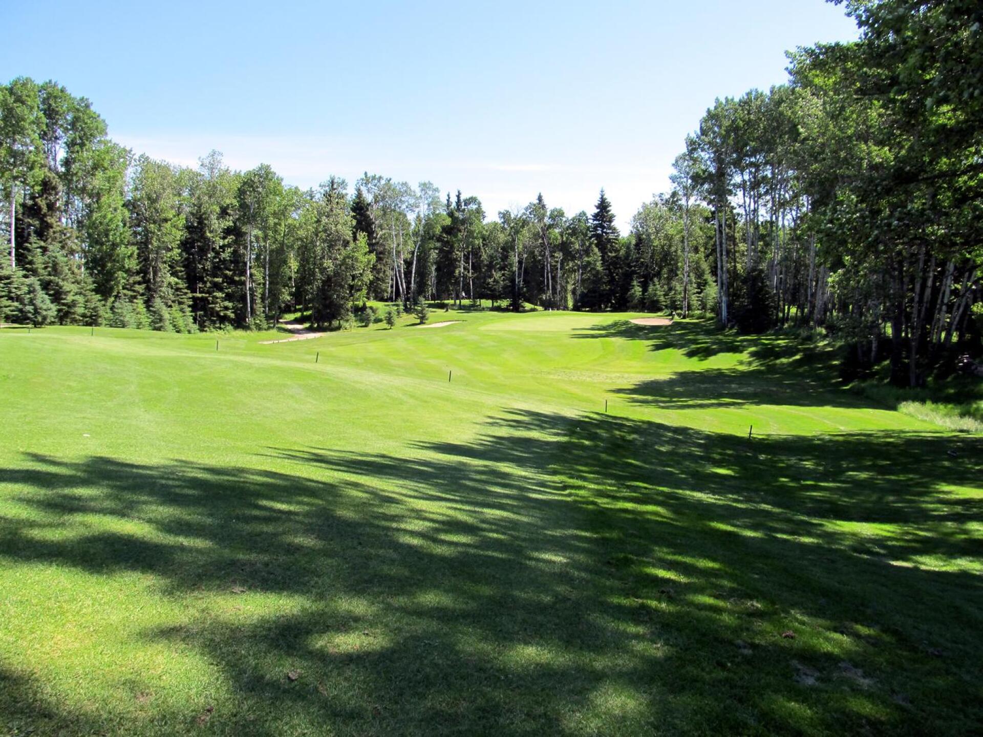 Waskesiu GC, Hole 5, Par 4, 369 yds (Photo submitted by DYakimec on 03/25/2016)