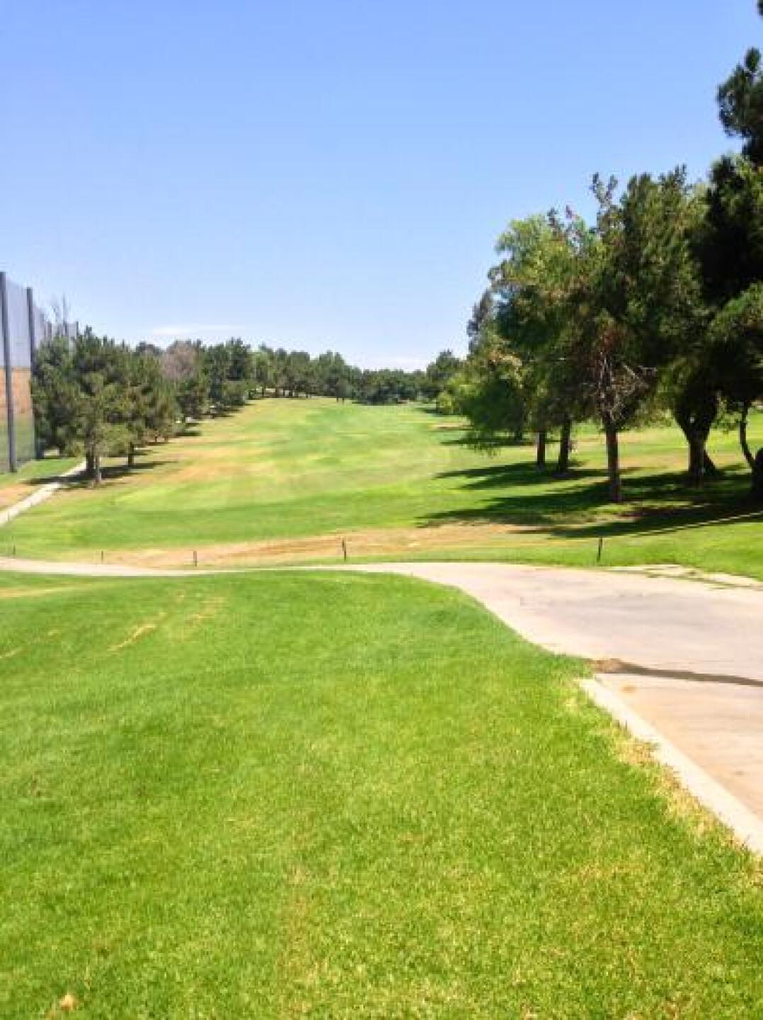 Looking out at Hole 1 (Photo submitted by bryanegarcia on 08/13/2013)