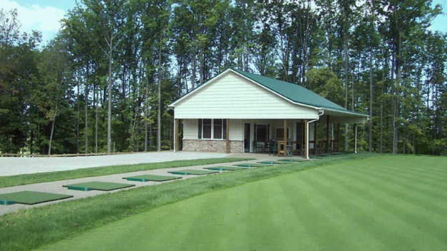 Whispering Woods GC: Practice range