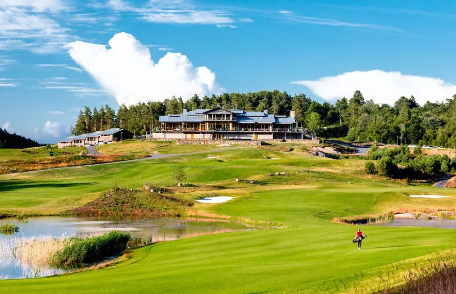 Hills Golf & Sports Club: Clubhouse