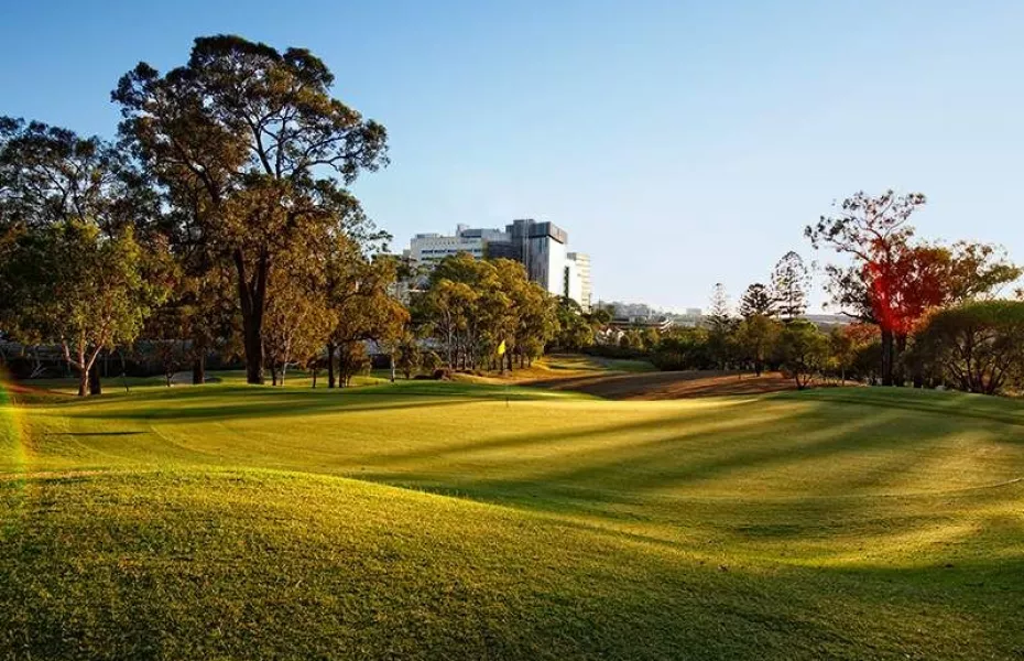 ictoria Park Golf