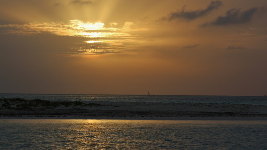 Atabeyra sailboat - sunset