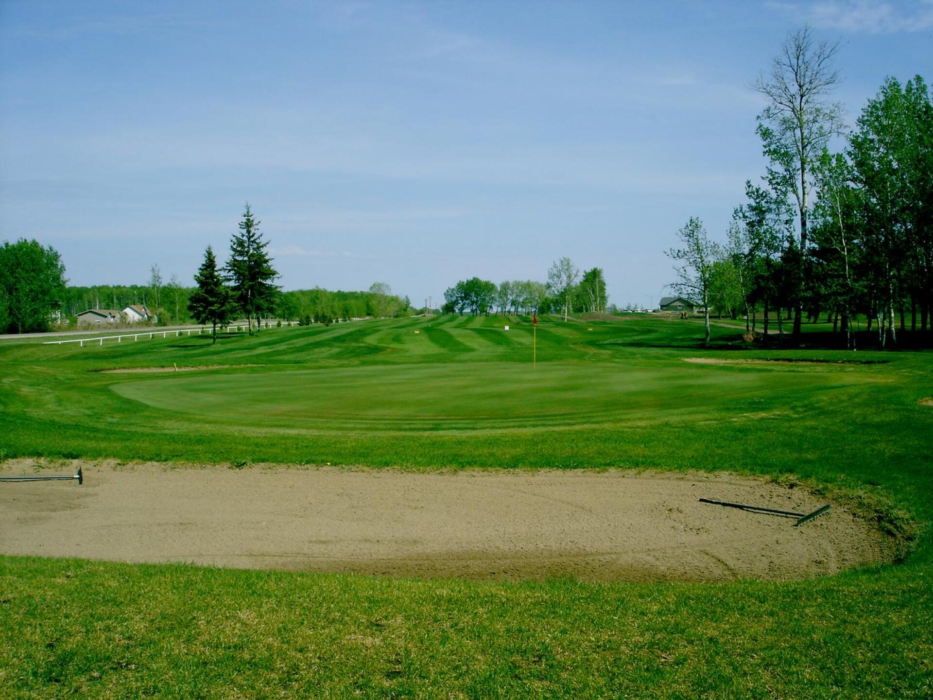 Grand Centre G&CC, Hole 1, Par 5, 518 yds (Photo submitted by DYakimec on 03/19/2016)