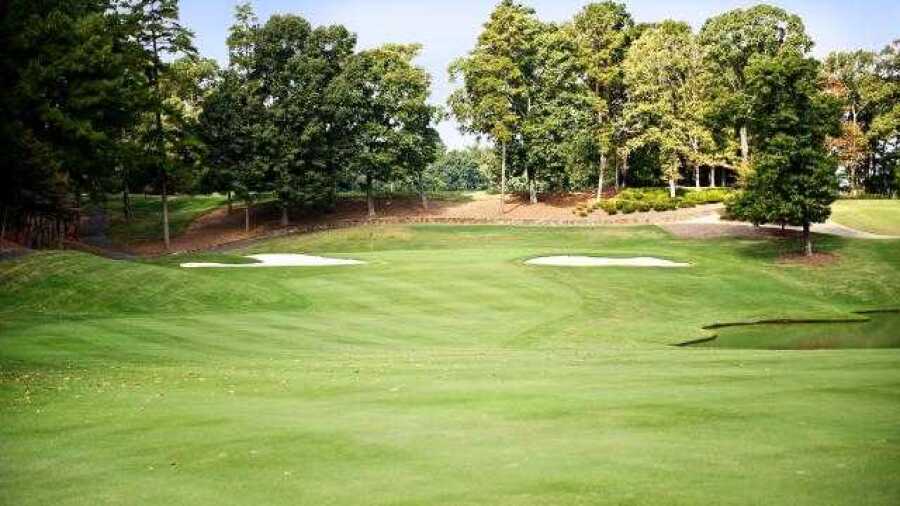 Dunwoody CC: #16