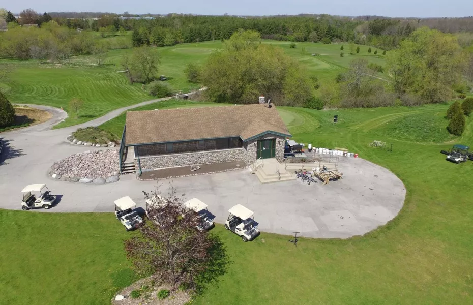 Sunset Hills GC: Clubhouse