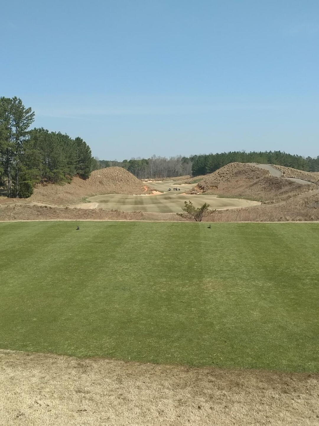 1st tee leaves some confidence to be desired (but you'll find it) (Photo submitted by Back9Ben on 03/17/2018)
