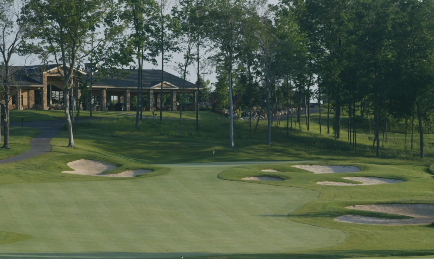 Ravenwood Golf Club
