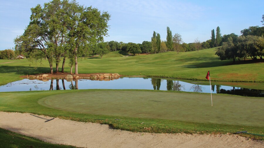 Greenhorn Creek Resort - hole 18 