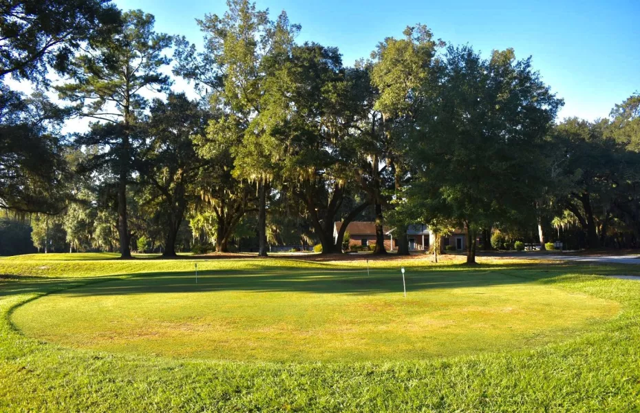 Sergeant Jasper GC: Putting green