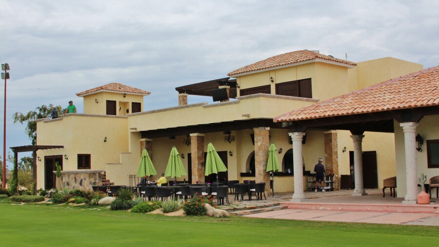 Cabo San Lucas CC golf course - clubhouse 