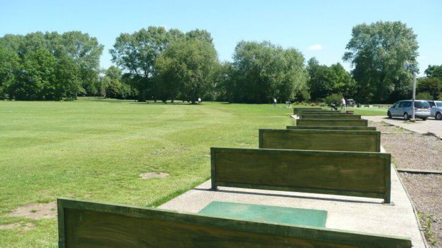 Whetstone GC: Driving range