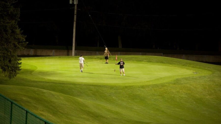 Golf Center Des Plaines Par-3 Course: #1
