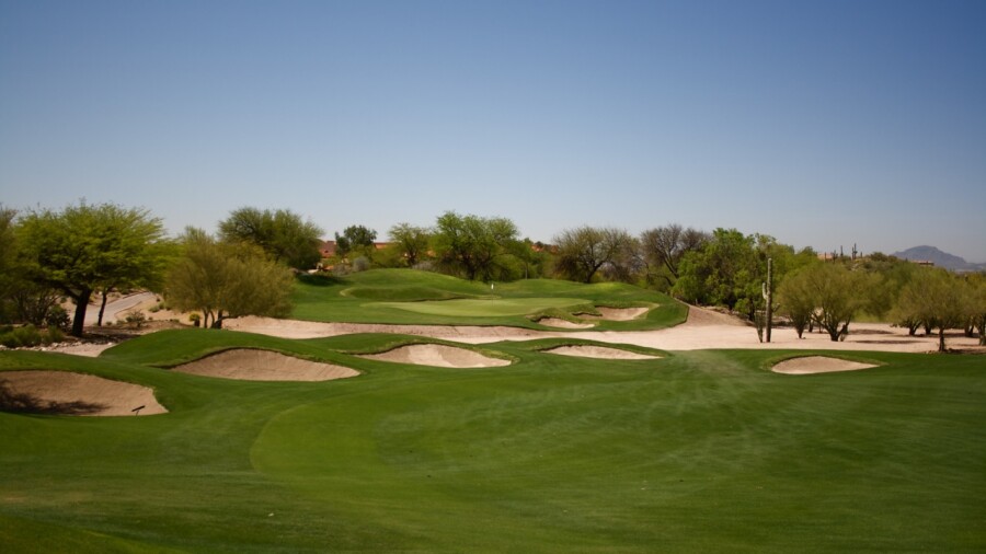La Paloma Country Club in Tucson - Hill - hole 2