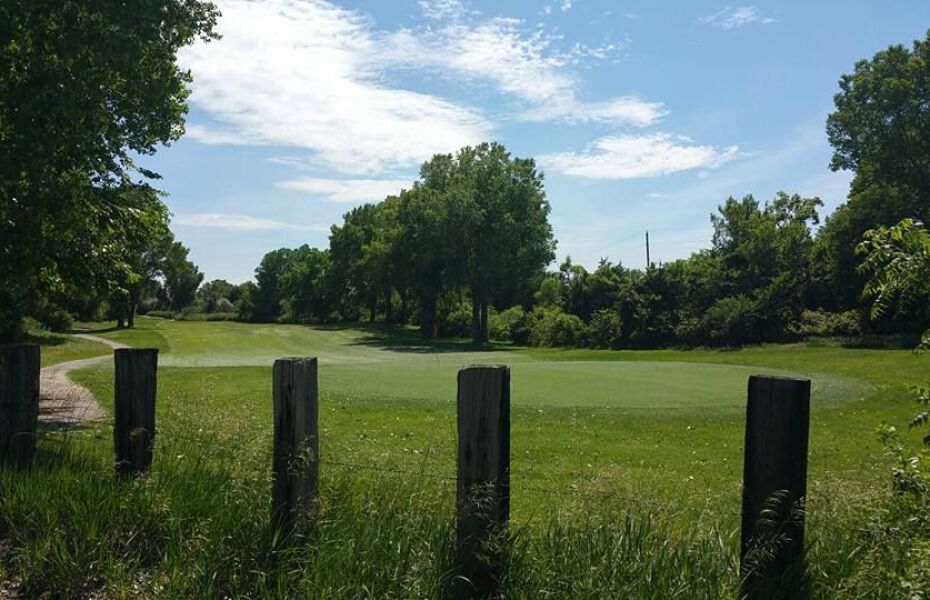 Crazy Horse Sports Club & Golf Course in Hutchinson, Kansas, USA GolfPass