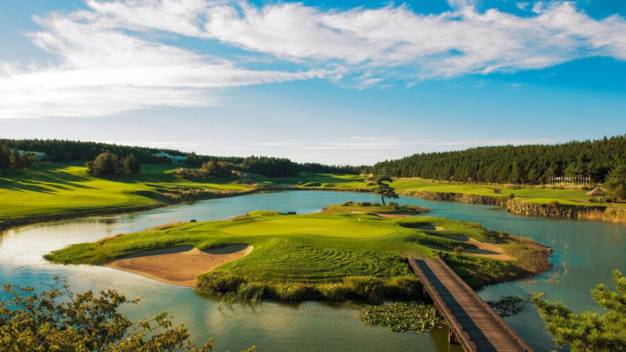 Nine Bridges GC