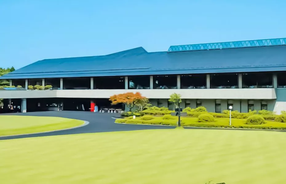 Fuji International GC: Clubhouse