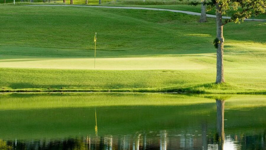 River Oaks GC