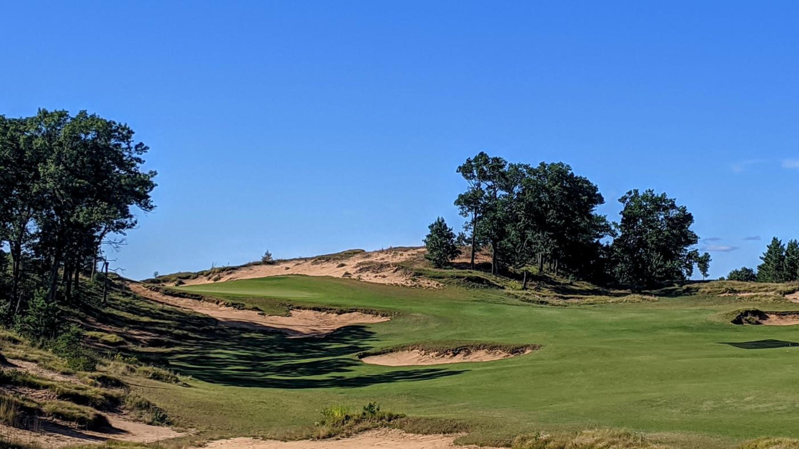 The par-4 10th is a great starting hole to the back 9. (Photo submitted by Back9Ben on 09/24/2020)