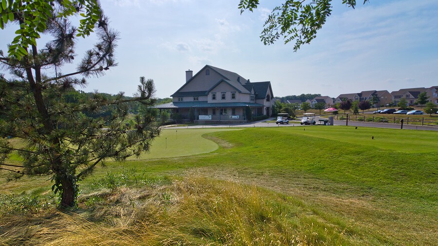 Raven's Claw Golf Club