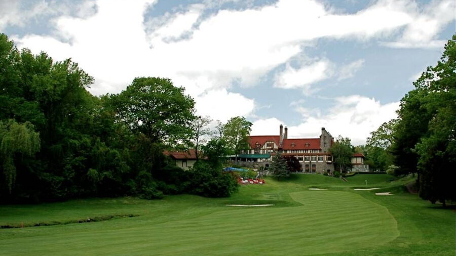 Bonnie Briar CC: #18