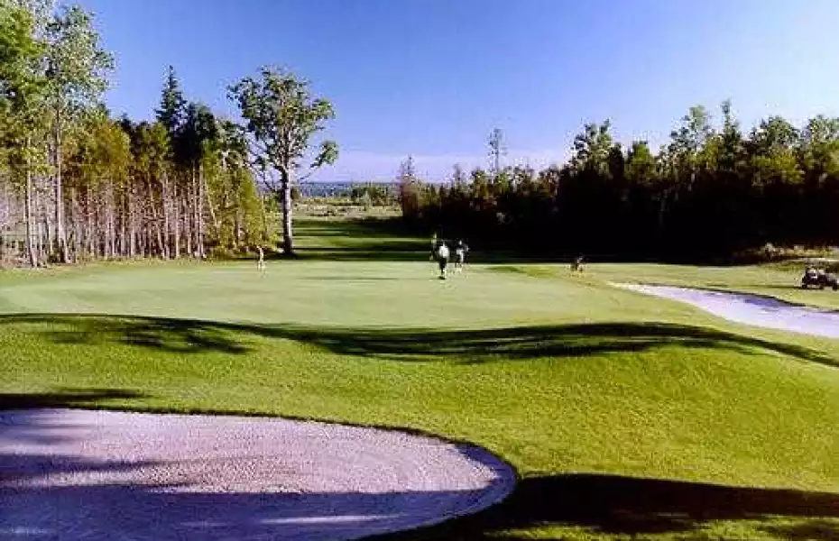 Les Vieux Moulins GC: #6