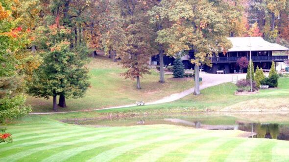 Paradise Lake CC: Clubhouse