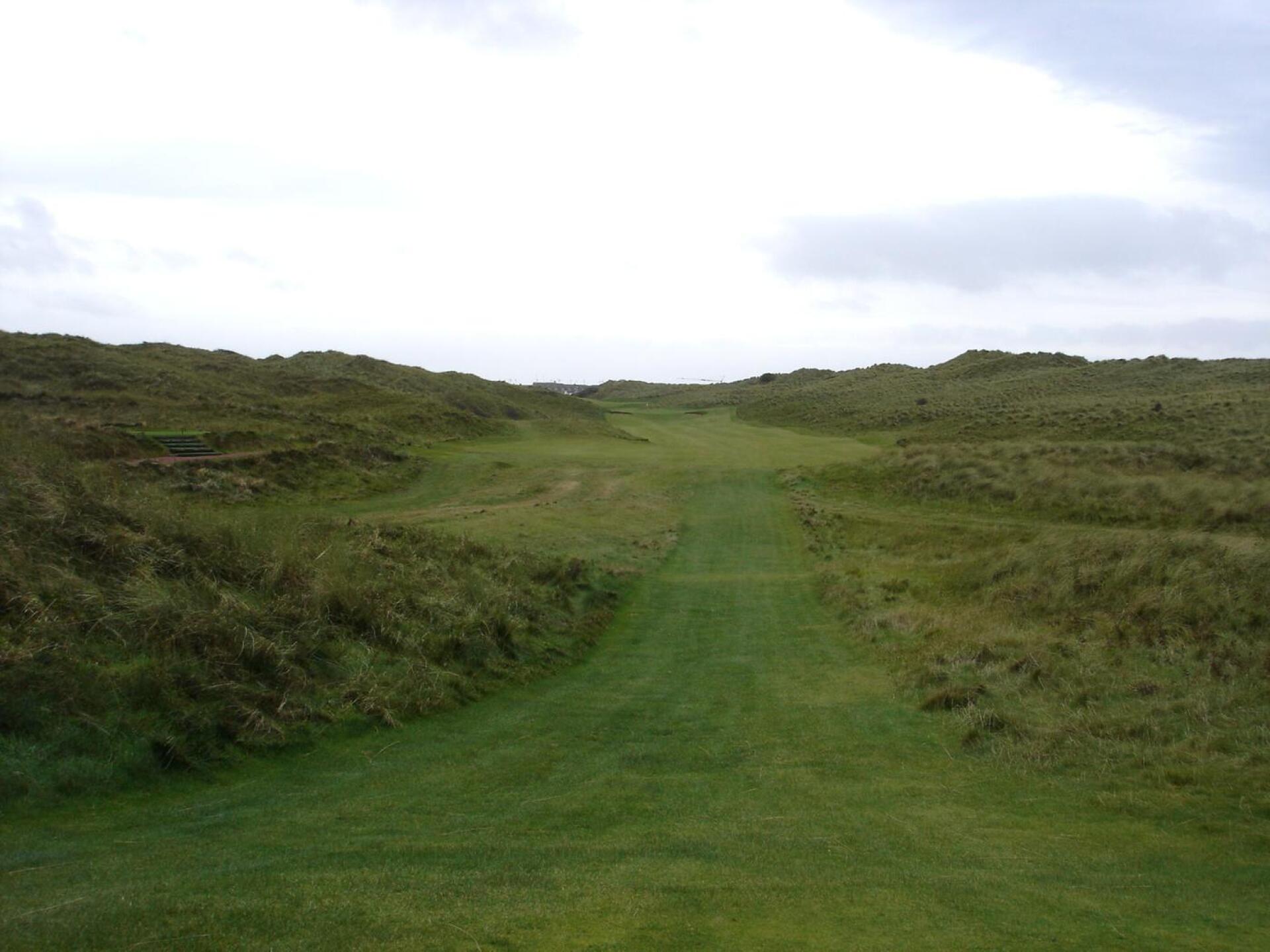 Royal Portrush, Valley Links, Hole 17, Valley, Par 4, 384 yds (Photo submitted by DYakimec on 03/05/2016)