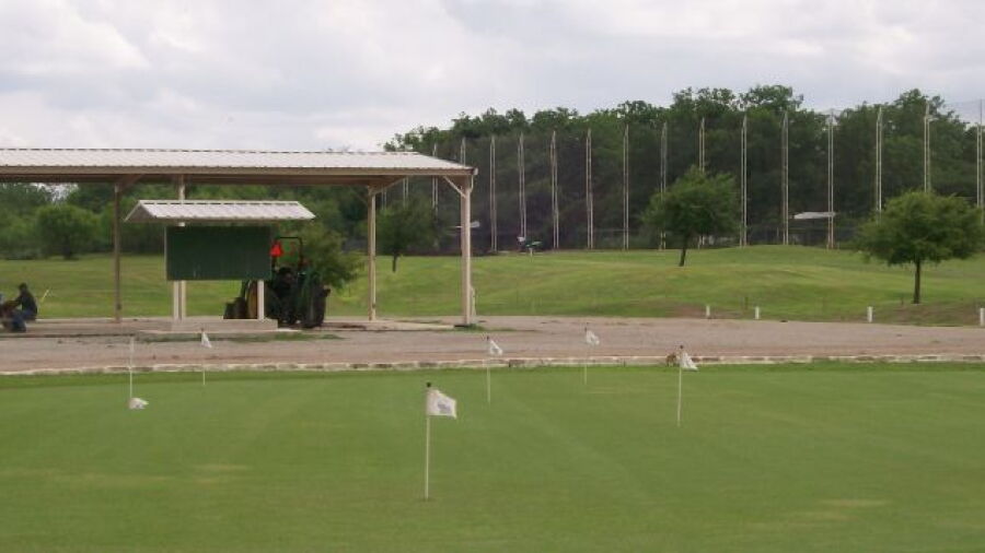 Uvalde Memorial Park GC: practice area