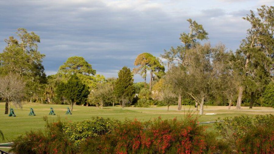 Mission Valley GCC: Driving range